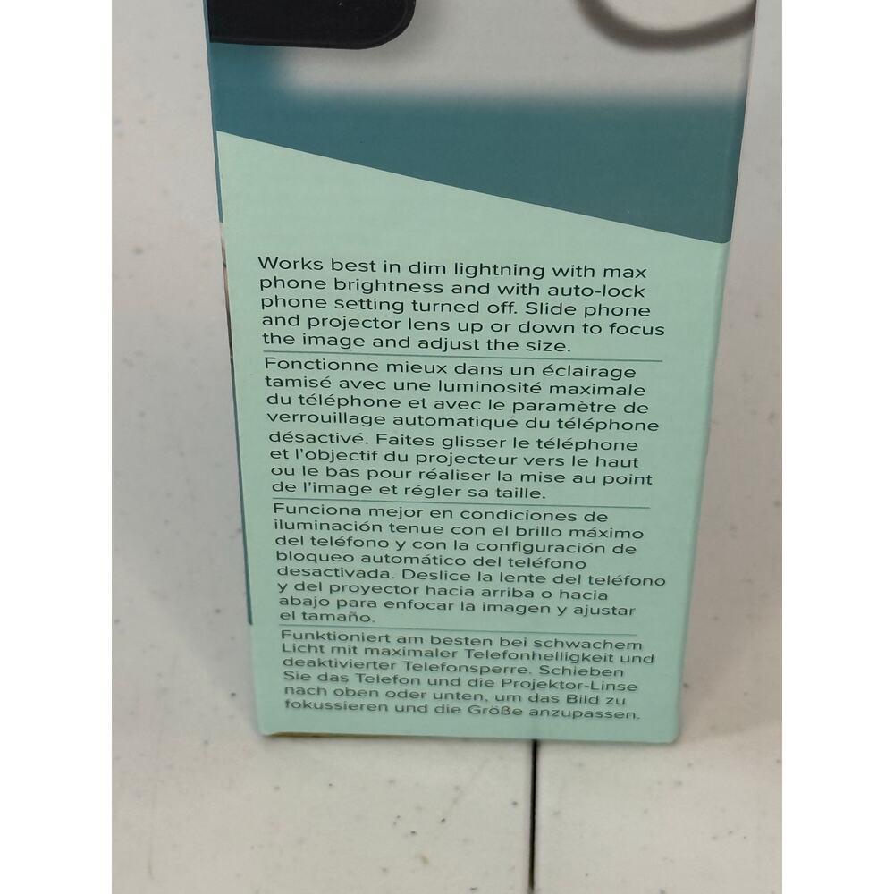 American Crafts We R Memory Keepers Basic Tool Craft Projector - Picture 9 of 9